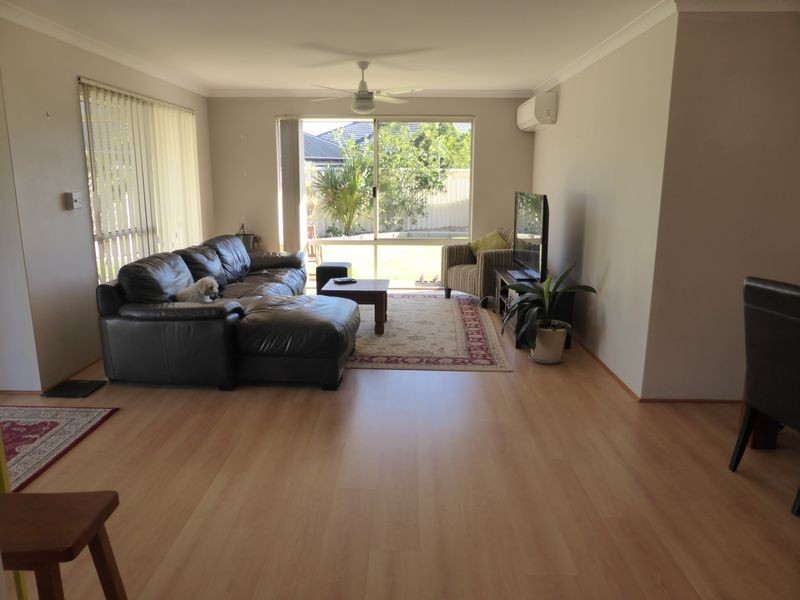 16 Maroubra Parade, Secret Harbour WA 6173