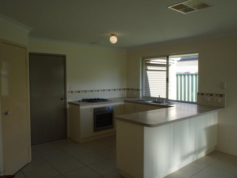 31 Antonio Circuit, Port Kennedy WA 6172