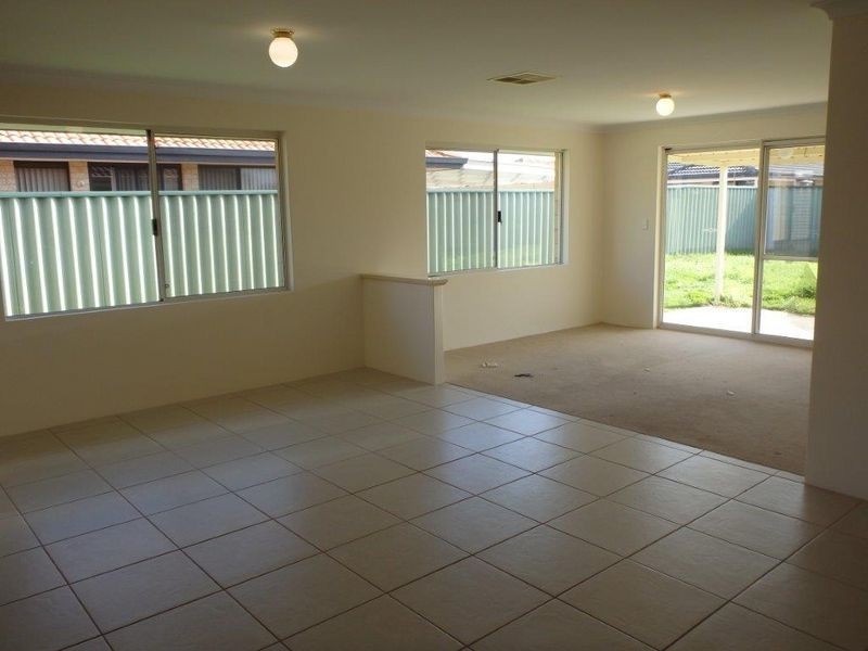 31 Antonio Circuit, Port Kennedy WA 6172