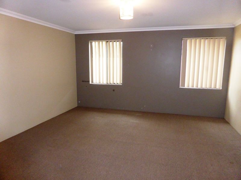 4 Champlain Road, Secret Harbour WA 6173