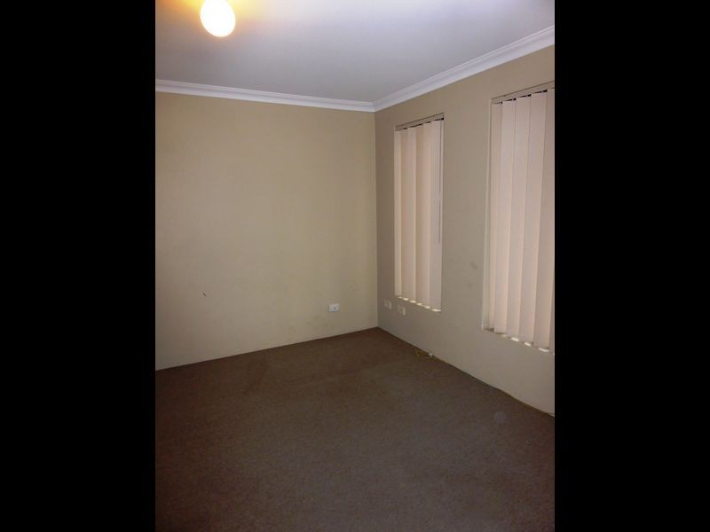 4 Champlain Road, Secret Harbour WA 6173