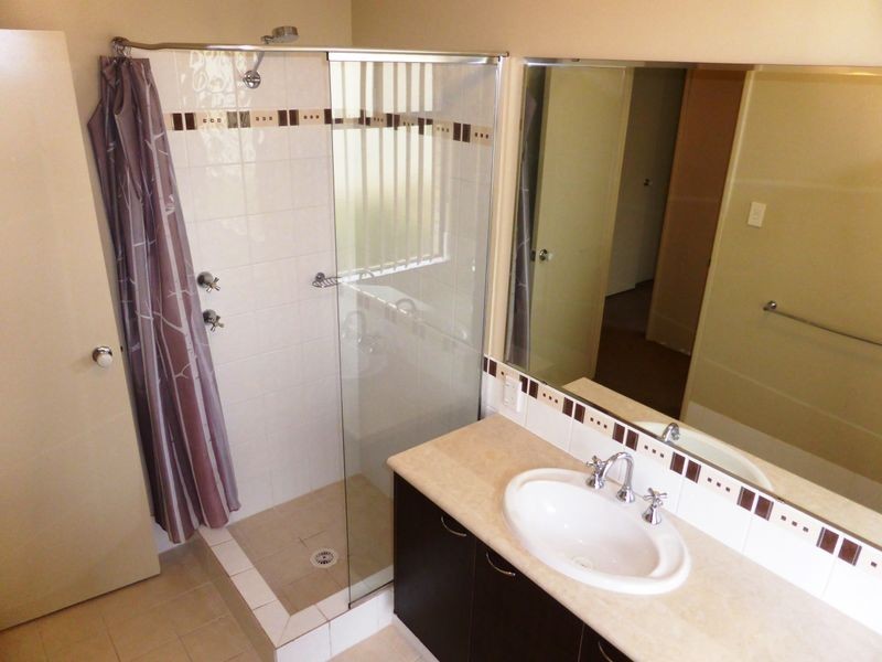 4 Champlain Road, Secret Harbour WA 6173