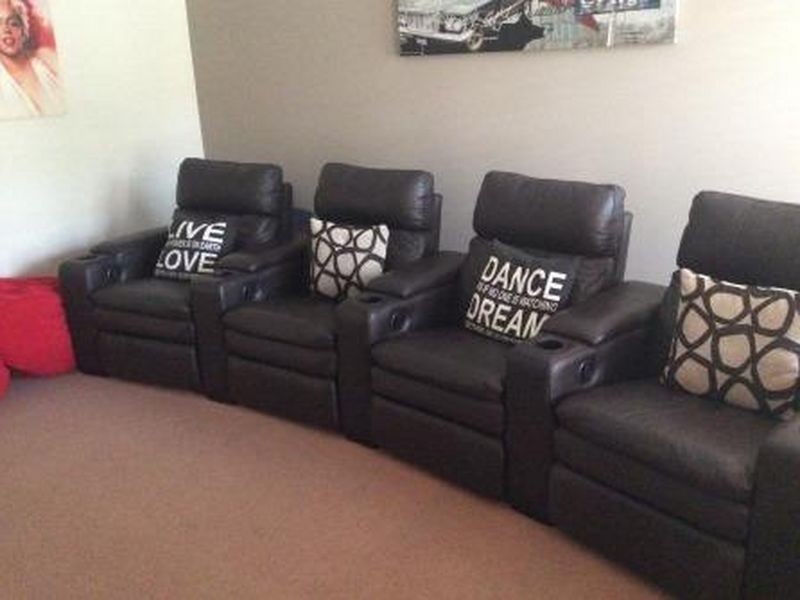 10 Frenchmans Crescent, Secret Harbour WA 6173