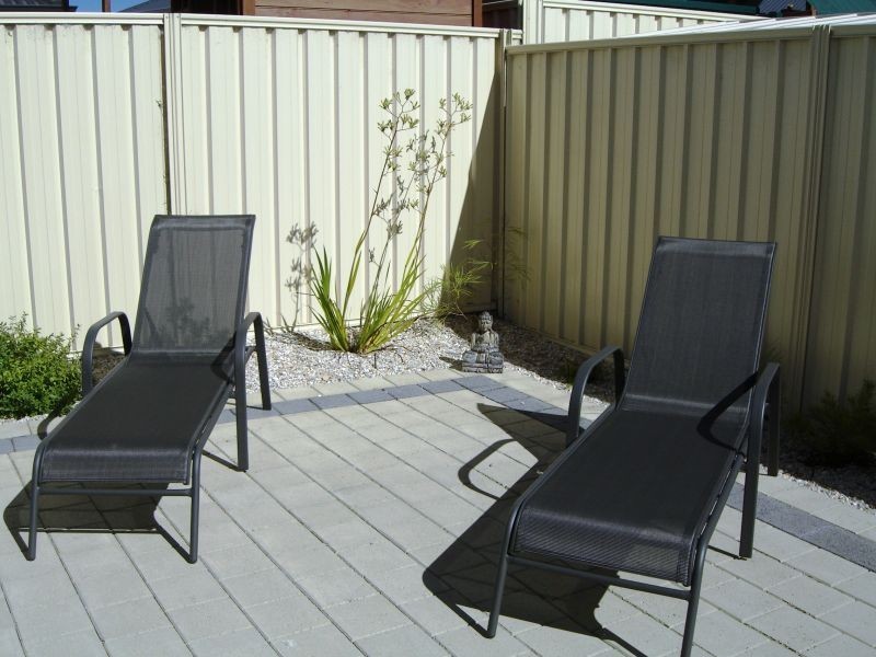 10 Frenchmans Crescent, Secret Harbour WA 6173