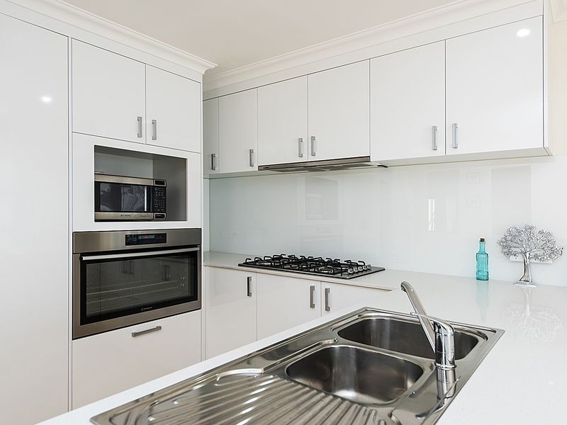 166b Safety Bay road, Shoalwater WA 6169