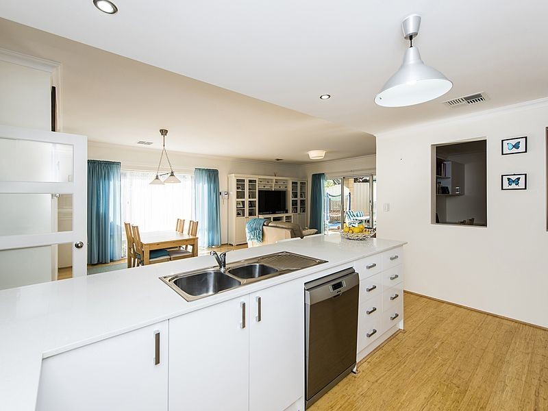 166b Safety Bay road, Shoalwater WA 6169