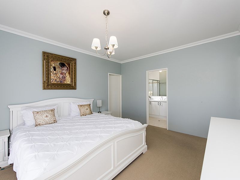 166b Safety Bay road, Shoalwater WA 6169