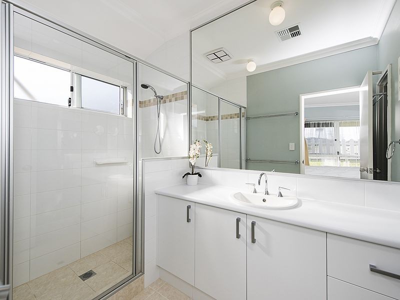 166b Safety Bay road, Shoalwater WA 6169