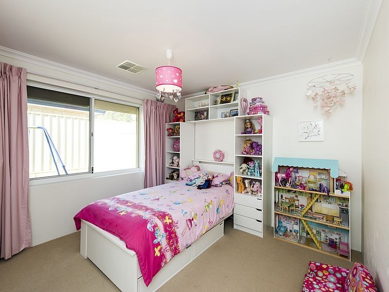 166b Safety Bay road, Shoalwater WA 6169