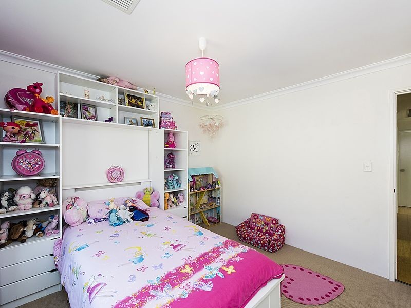 166b Safety Bay road, Shoalwater WA 6169