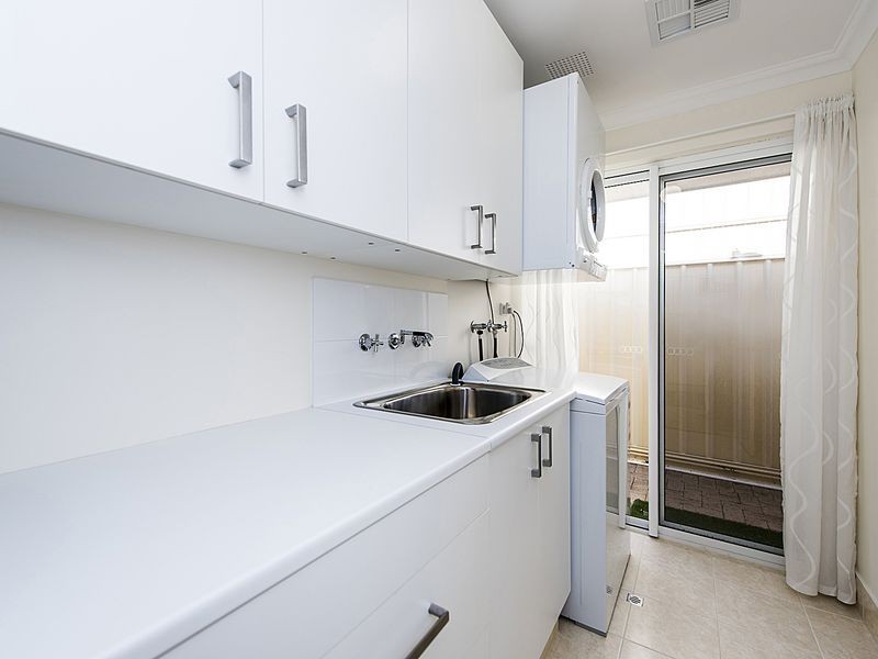 166b Safety Bay road, Shoalwater WA 6169