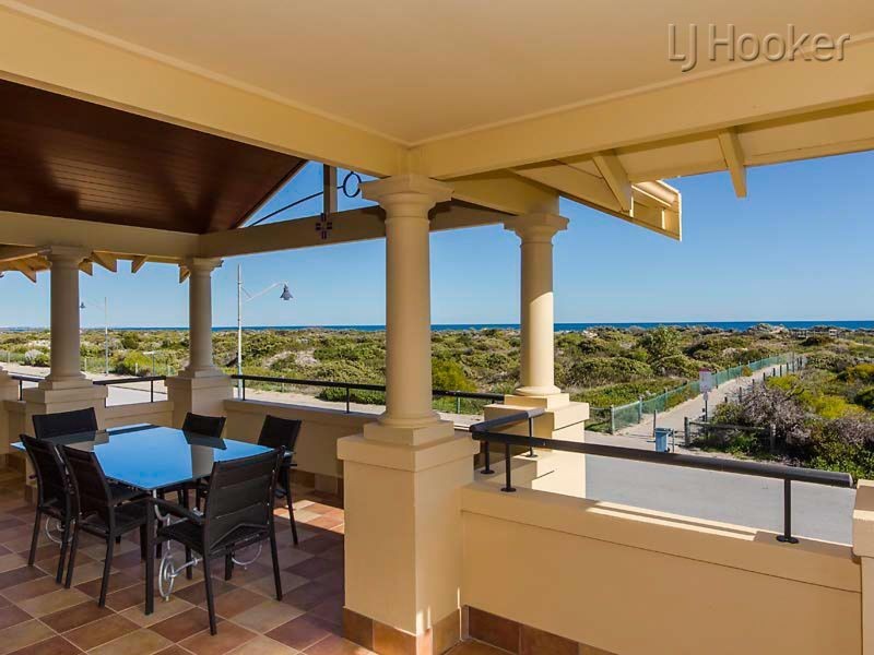 19 Cobblestones Circuit, Secret Harbour WA 6173