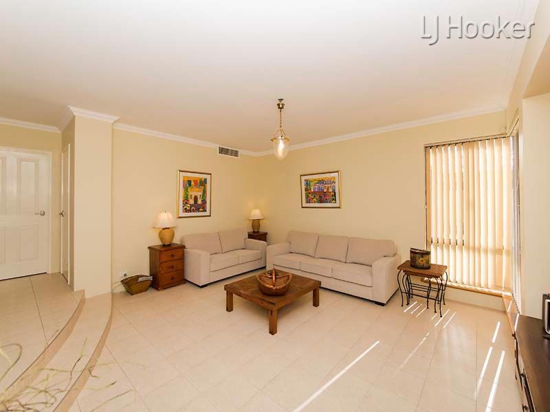 19 Cobblestones Circuit, Secret Harbour WA 6173