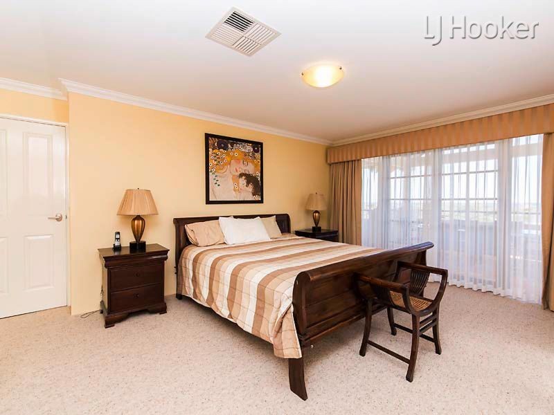 19 Cobblestones Circuit, Secret Harbour WA 6173