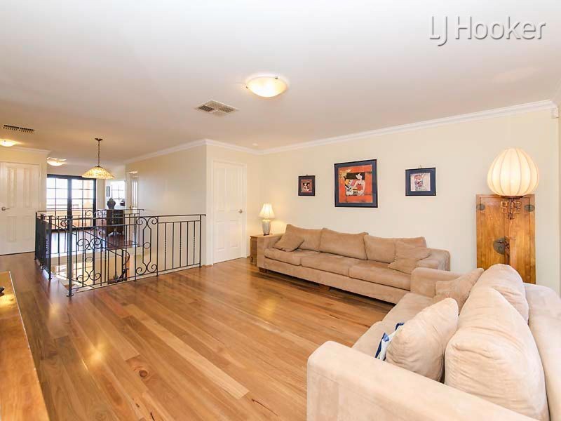 19 Cobblestones Circuit, Secret Harbour WA 6173