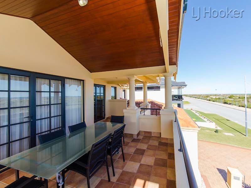 19 Cobblestones Circuit, Secret Harbour WA 6173