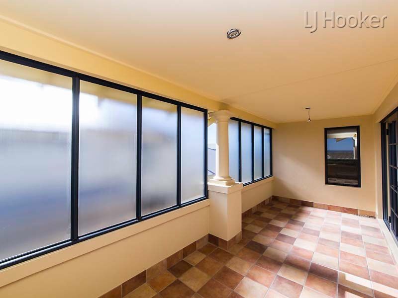 19 Cobblestones Circuit, Secret Harbour WA 6173