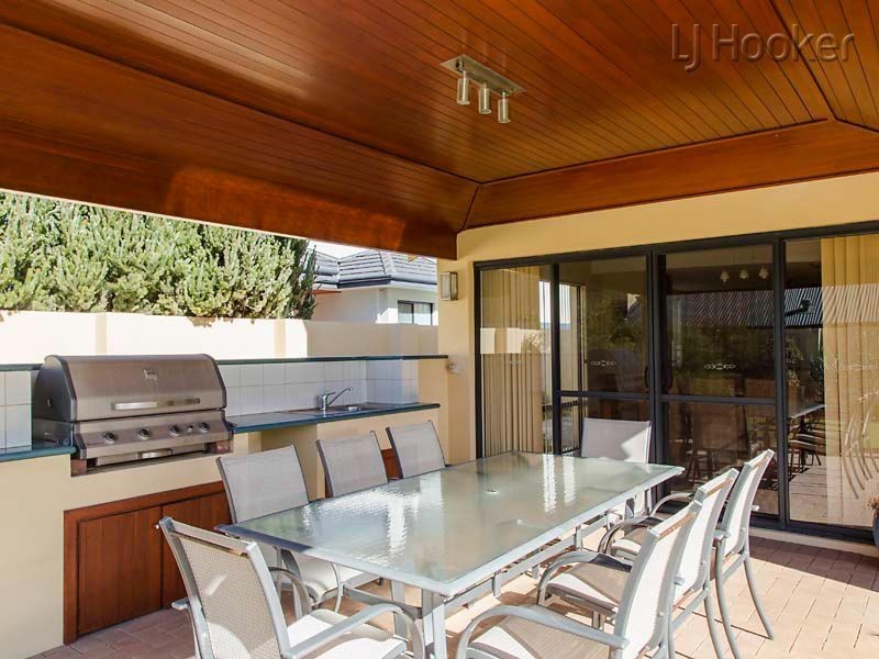 19 Cobblestones Circuit, Secret Harbour WA 6173