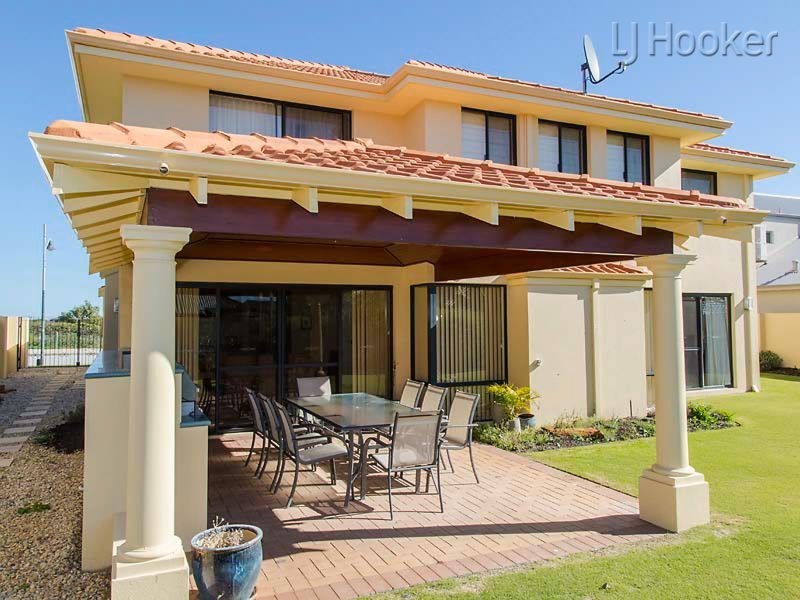 19 Cobblestones Circuit, Secret Harbour WA 6173