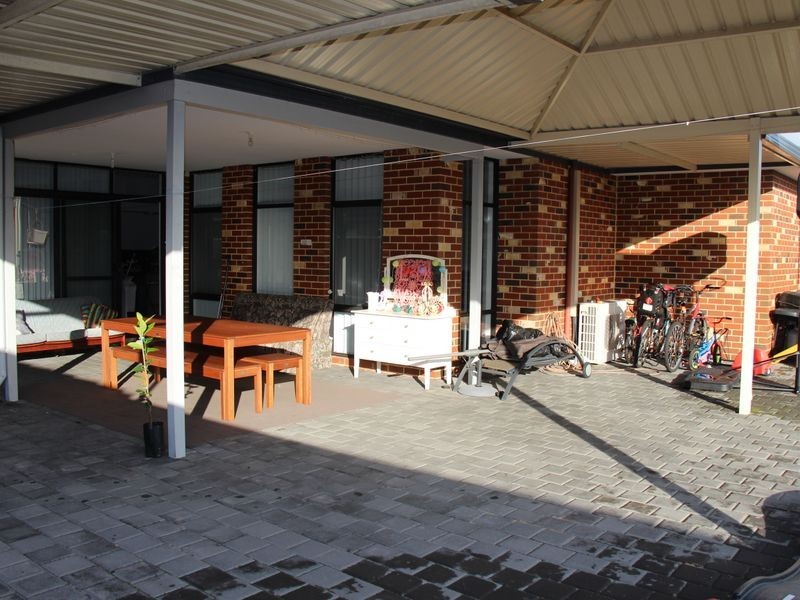 14 Maroubra Parade, Secret Harbour WA 6173