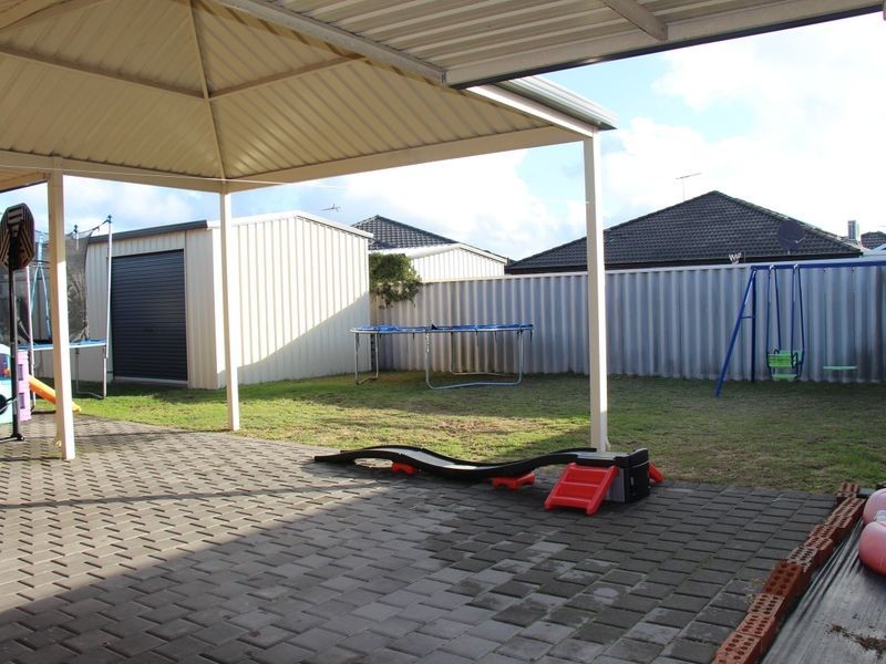 14 Maroubra Parade, Secret Harbour WA 6173