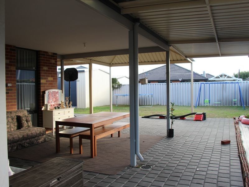 14 Maroubra Parade, Secret Harbour WA 6173