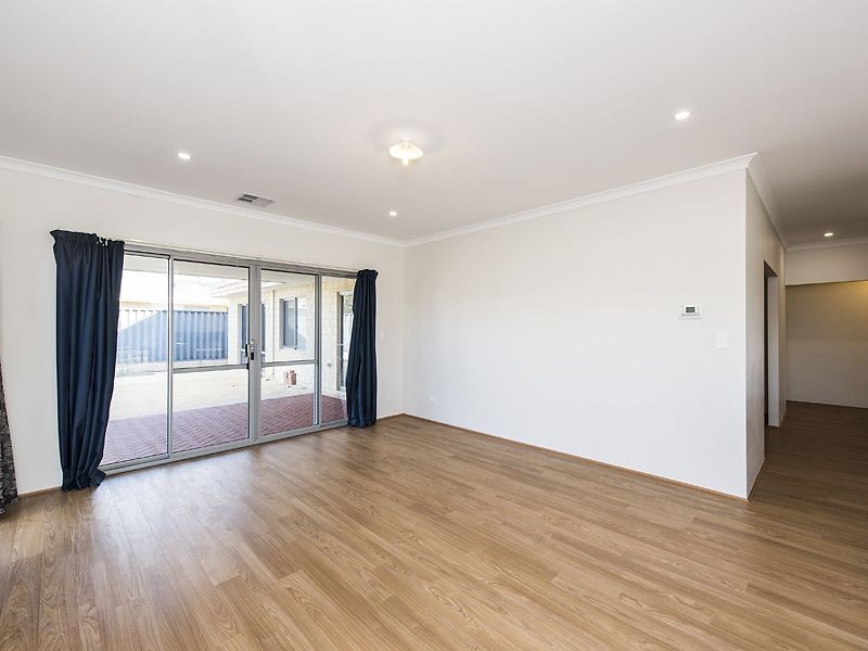 16 Ghost Gum Gardens, Baldivis WA 6171