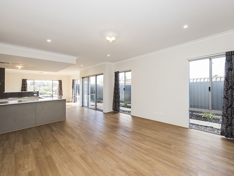 16 Ghost Gum Gardens, Baldivis WA 6171