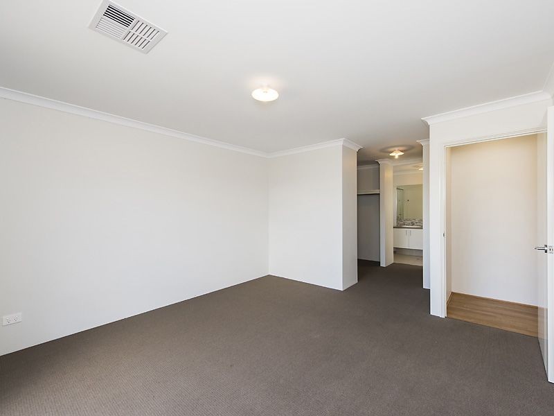 16 Ghost Gum Gardens, Baldivis WA 6171