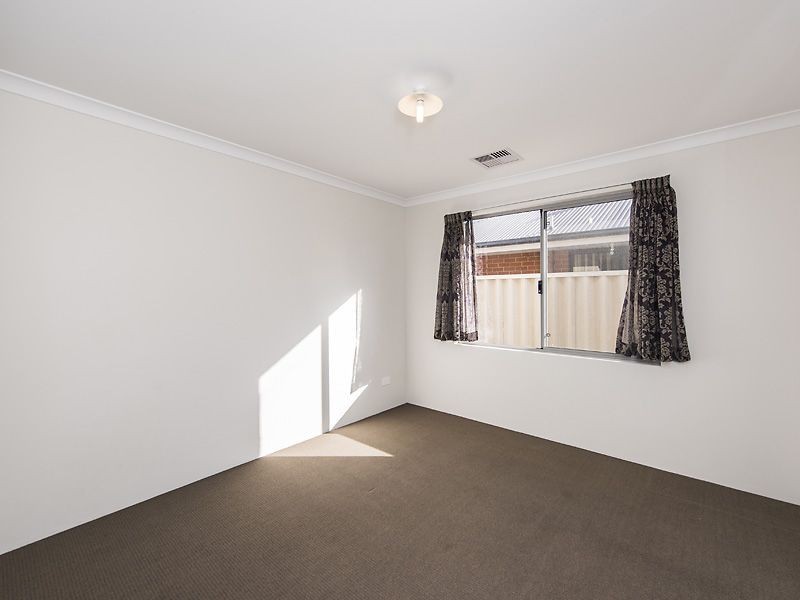 16 Ghost Gum Gardens, Baldivis WA 6171