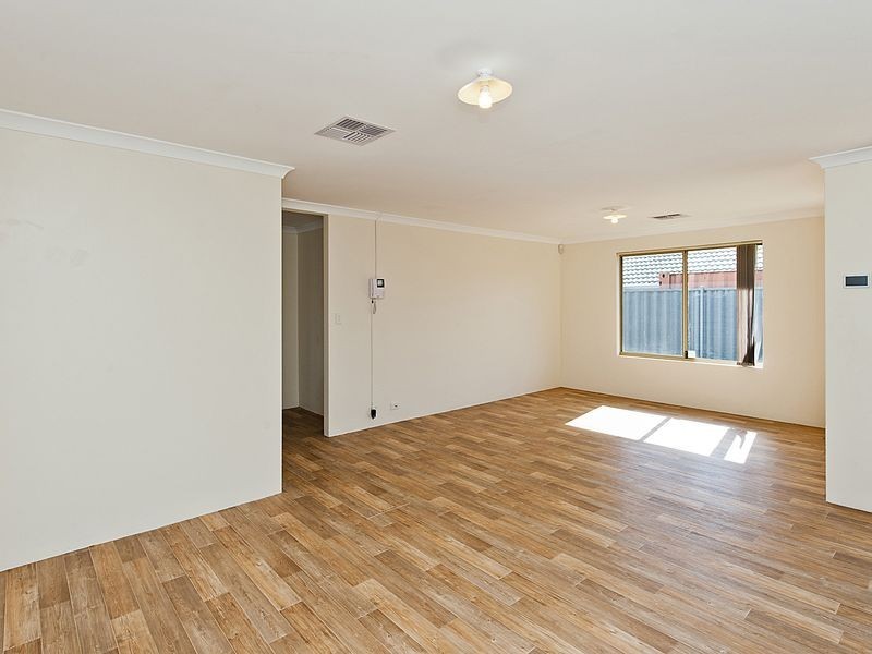 24 Chestnut way, Baldivis WA 6171