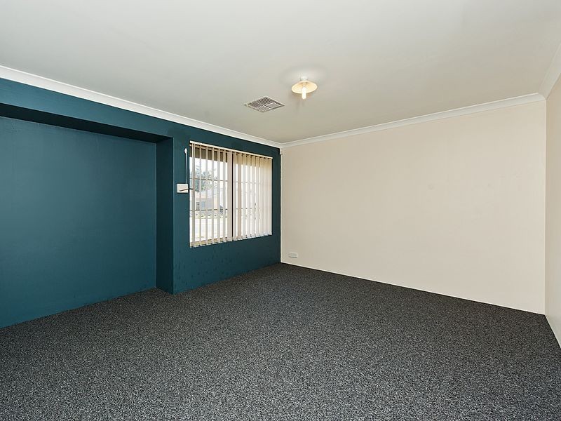 24 Chestnut way, Baldivis WA 6171