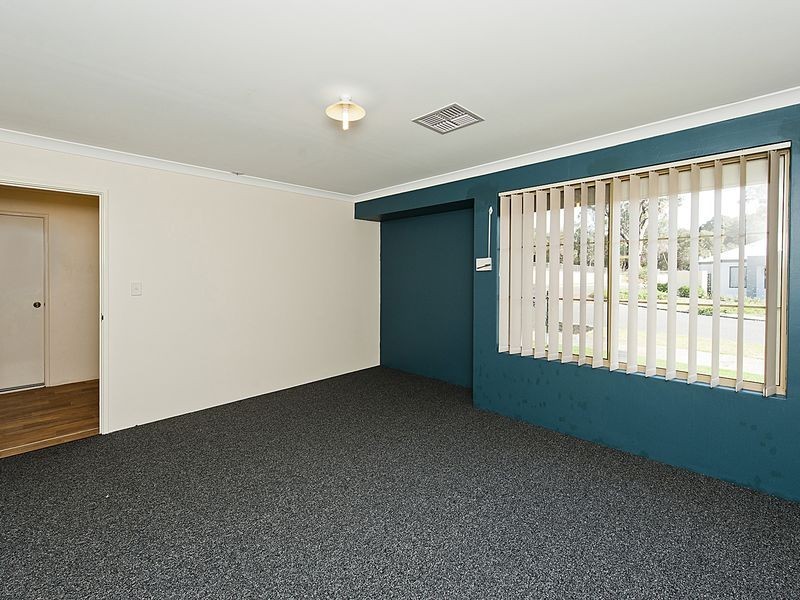 24 Chestnut way, Baldivis WA 6171