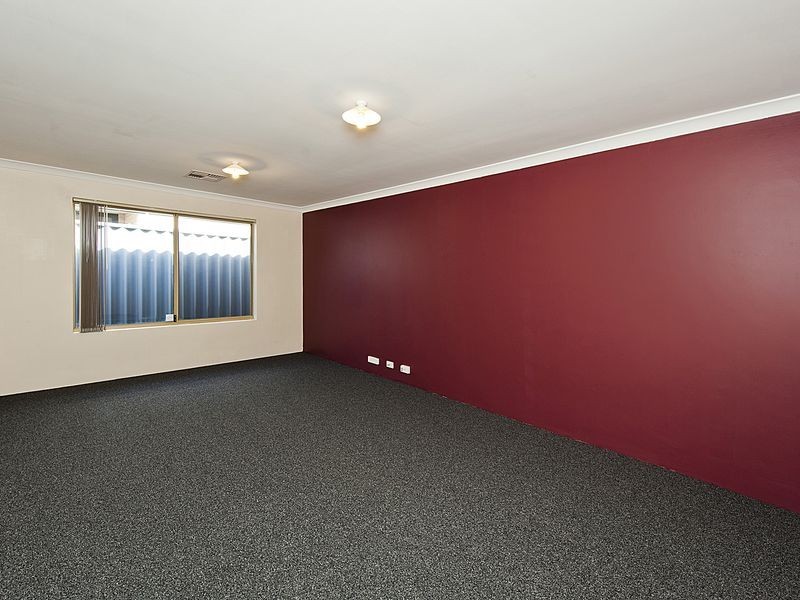 24 Chestnut way, Baldivis WA 6171