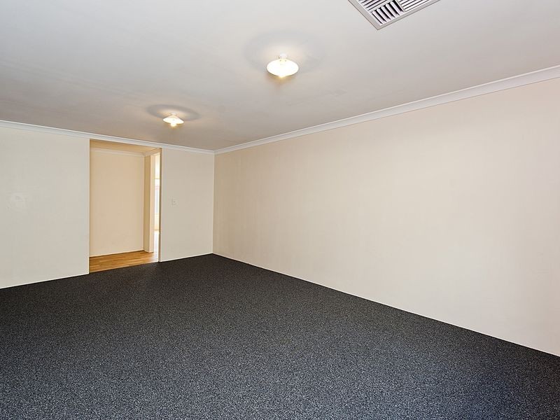 24 Chestnut way, Baldivis WA 6171