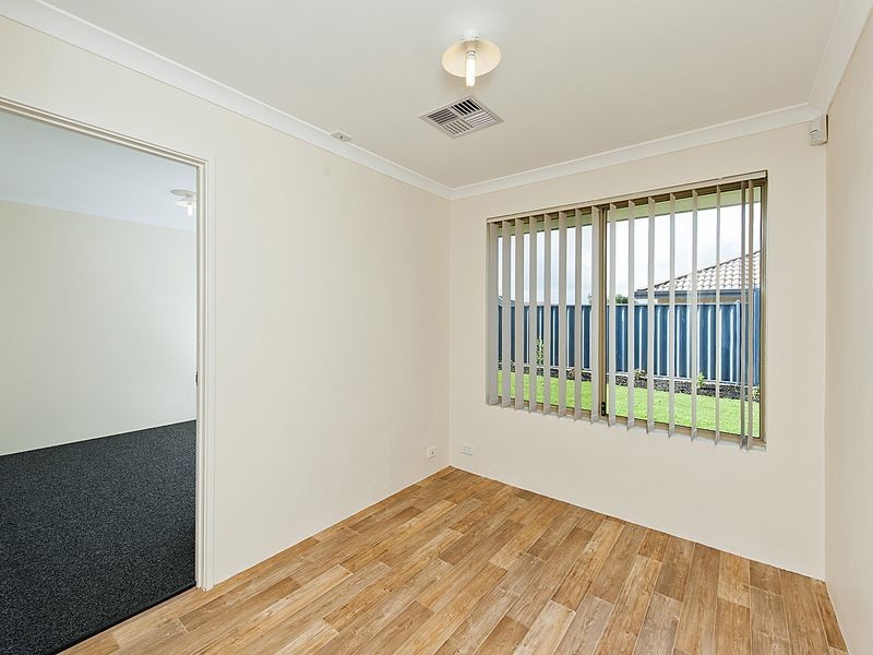 24 Chestnut way, Baldivis WA 6171