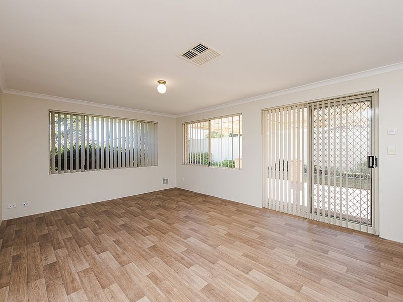 13 Sabot Avenue, Waikiki WA 6169