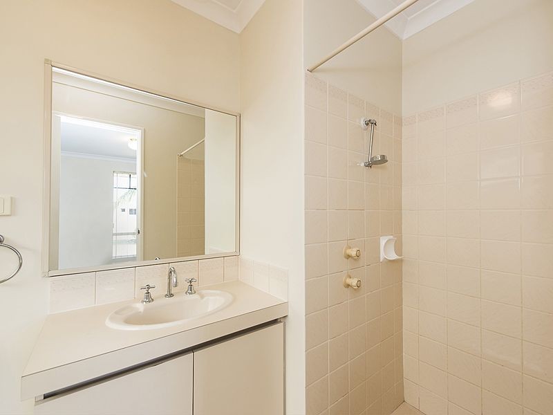 13 Sabot Avenue, Waikiki WA 6169