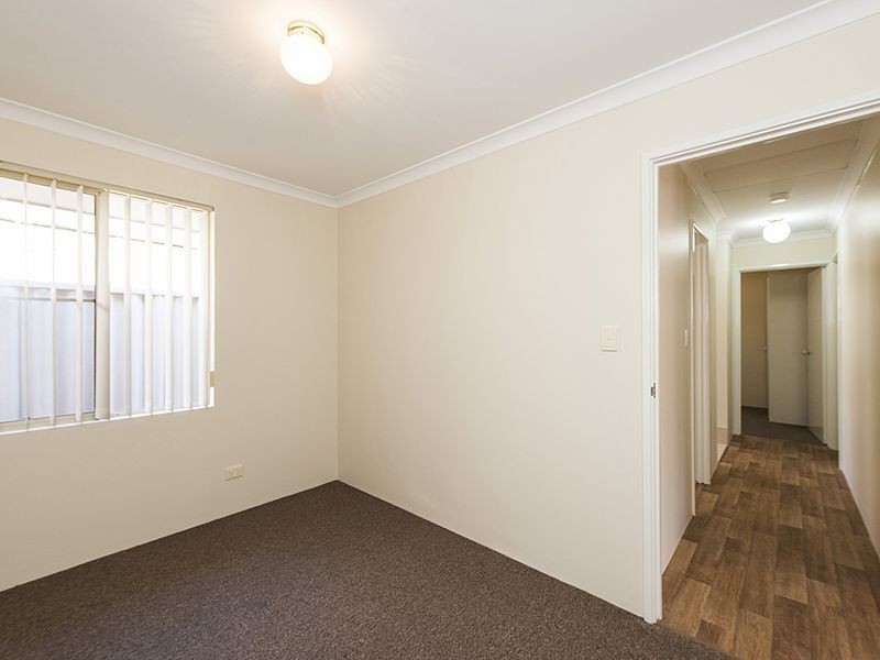 13 Sabot Avenue, Waikiki WA 6169