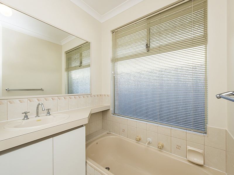 13 Sabot Avenue, Waikiki WA 6169