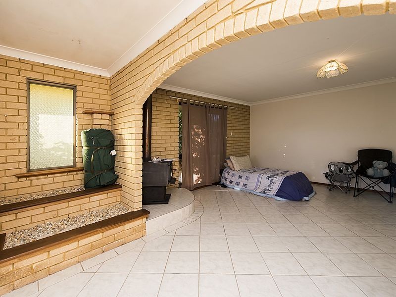 12 Harley Close, Safety Bay WA 6169