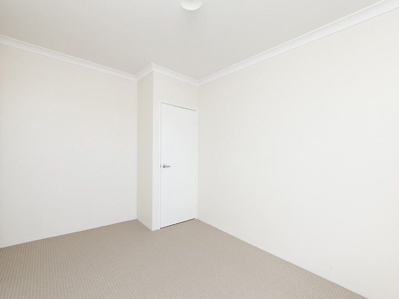 3 Flagship Avenue, Waikiki WA 6169