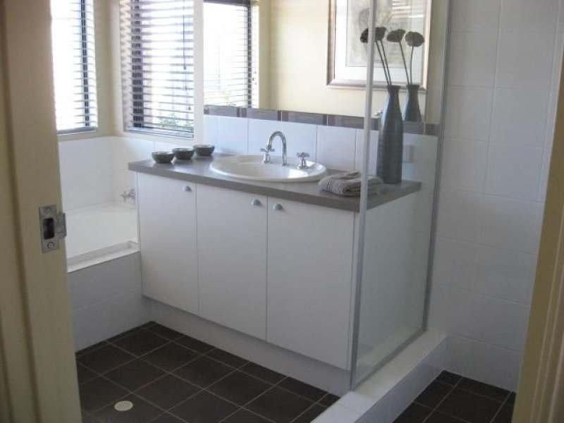 33 Runnymede Gate, Wellard WA 6170