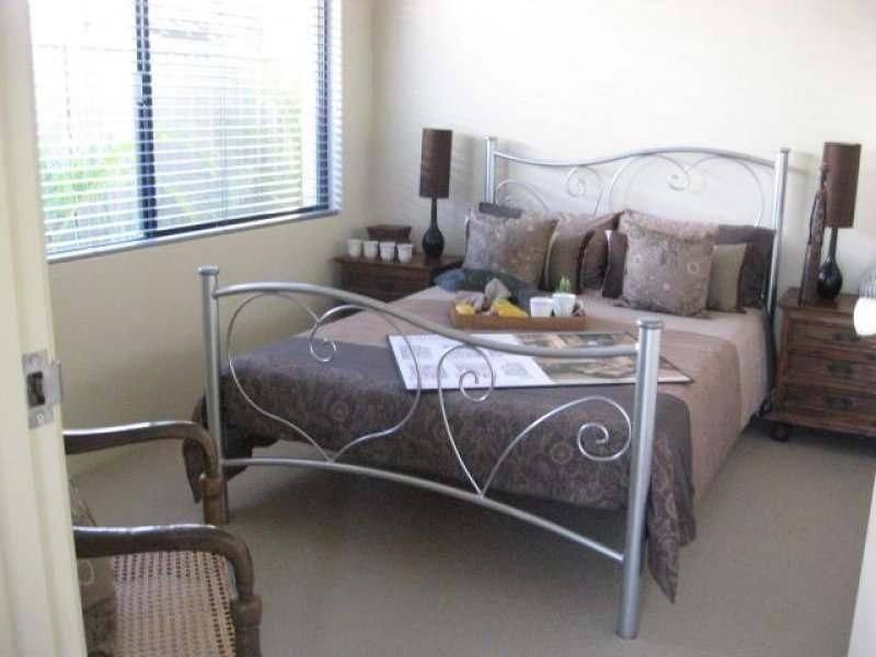 33 Runnymede Gate, Wellard WA 6170