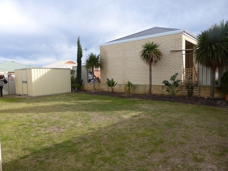 1 Dupuy way, Secret Harbour WA 6173