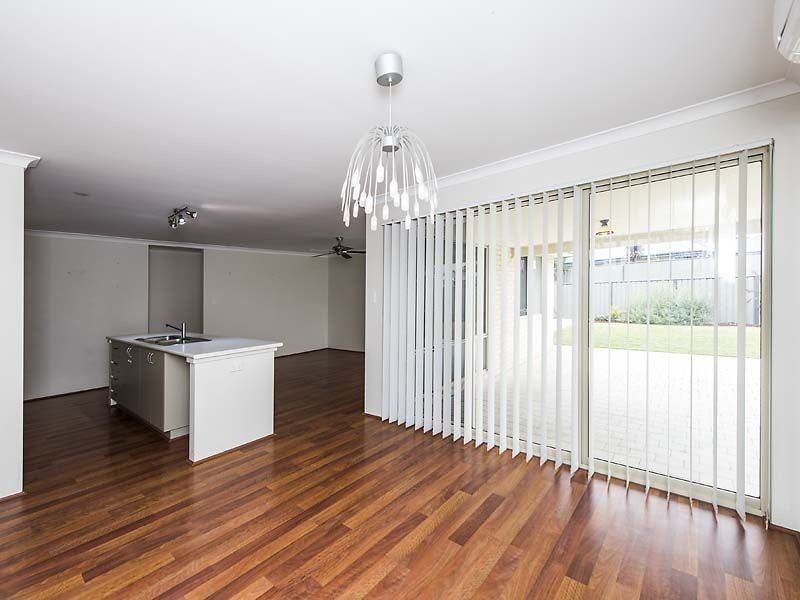 50 Kingaroy Drive, Baldivis WA 6171