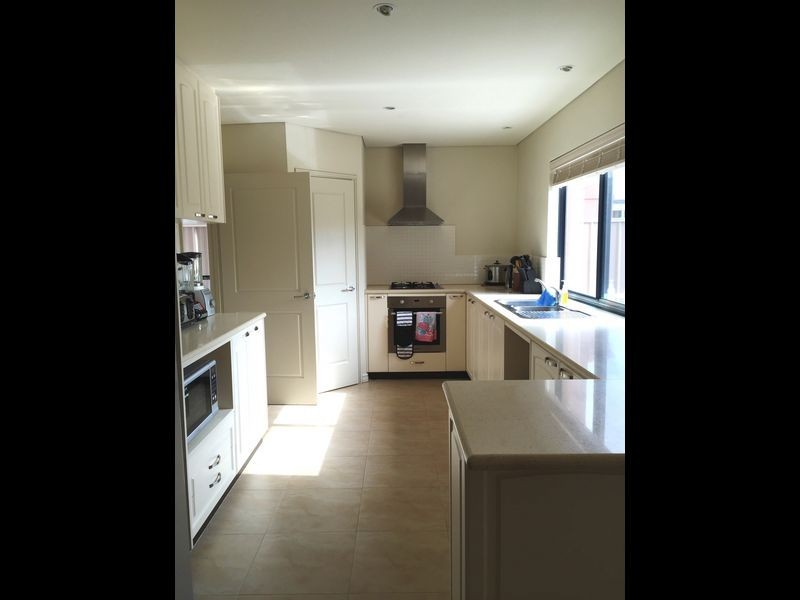 8B Victoria Street, Rockingham WA 6168