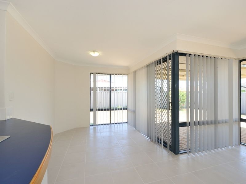 11 Moorburg Loop, Port Kennedy WA 6172