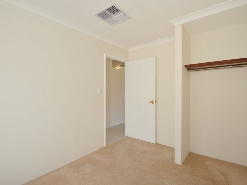 11 Moorburg Loop, Port Kennedy WA 6172
