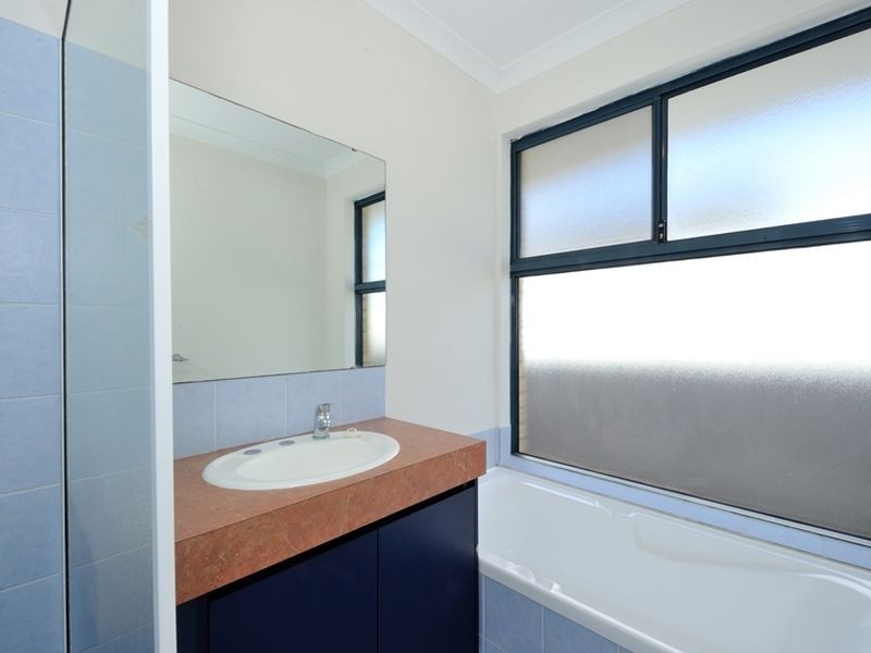 11 Moorburg Loop, Port Kennedy WA 6172